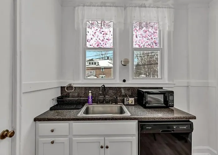 Victorian Charm In Buffalo & Niagara Falls